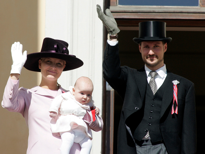 Early start for the Princess: On the balcony for her first 17 May celebration in 2004. Photo: Gunnar Lier, Scanpix.